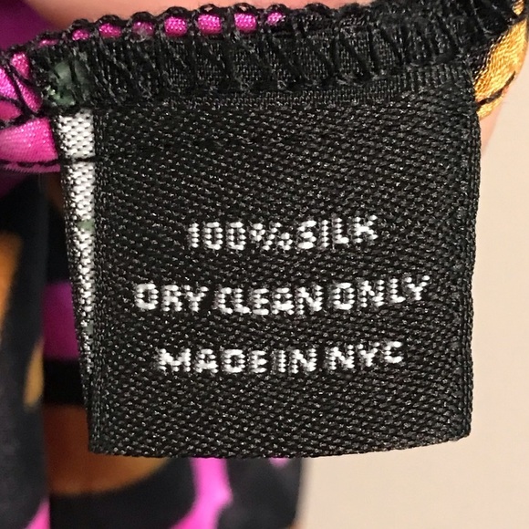 EUC Alice & Trixie Electric Pink and Mod Mosaic Print 100% Silk Dress Size XS - Picture 9 of 9